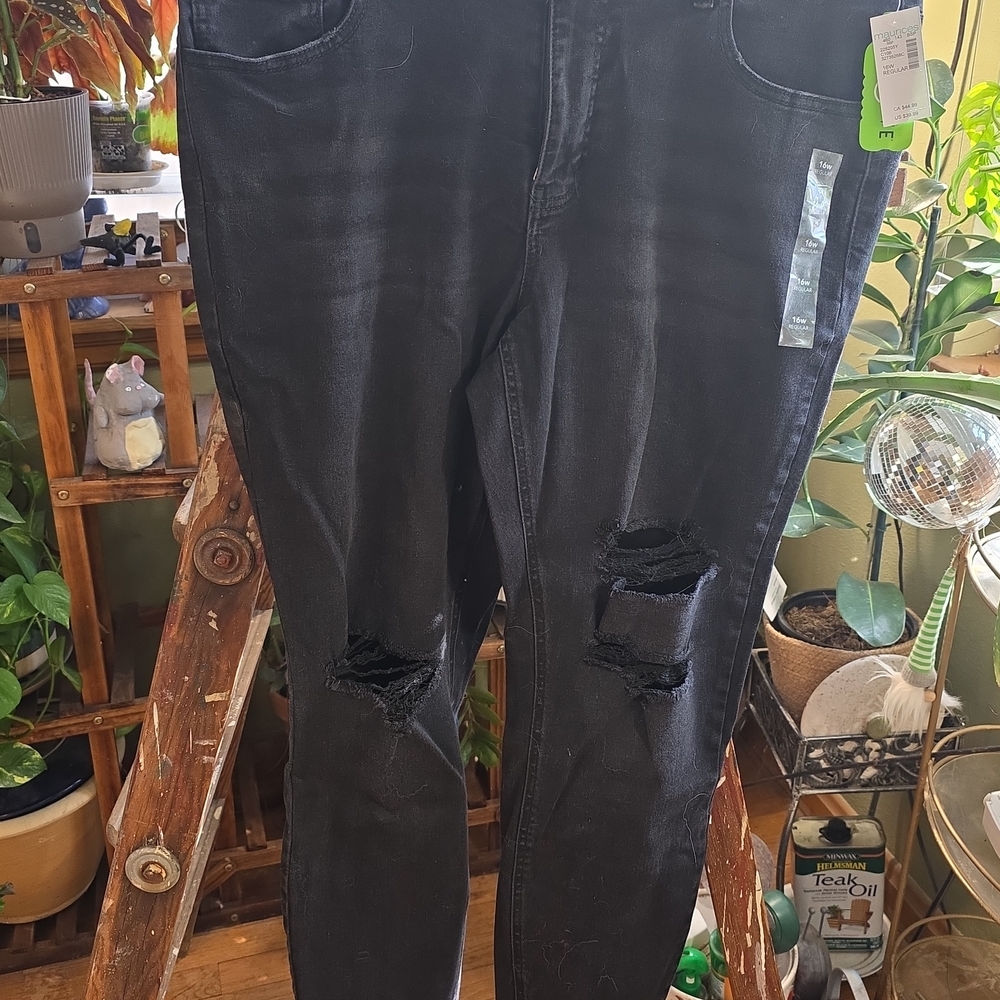 Distressed Black Jeans